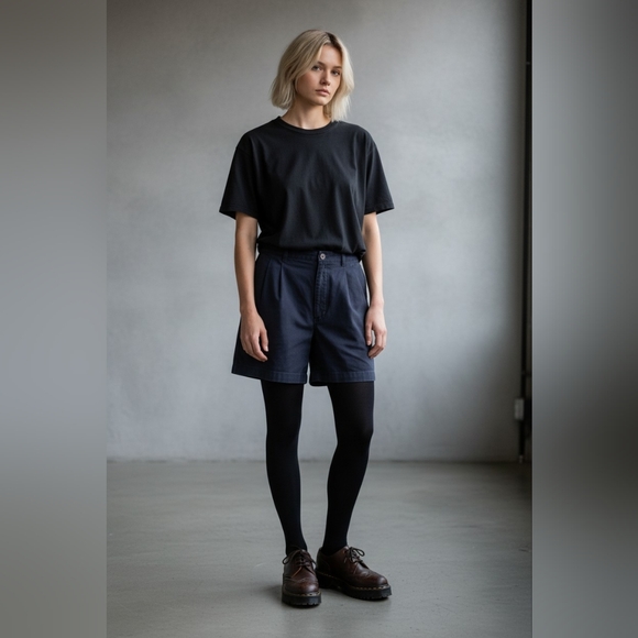 Vintage Black 100% Cotton Classic Wide Leg High-Waisted Shorts - Picture 2 of 13